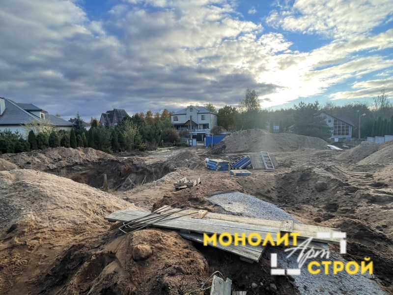 Заливка ленточного фундамента - фото объекта