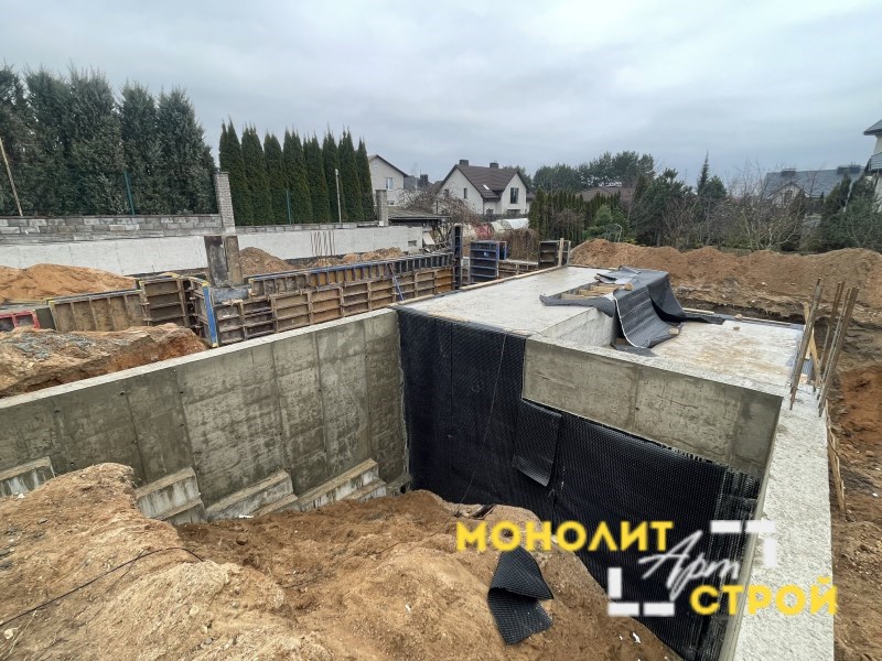 Заливка ленточного фундамента - фото объекта